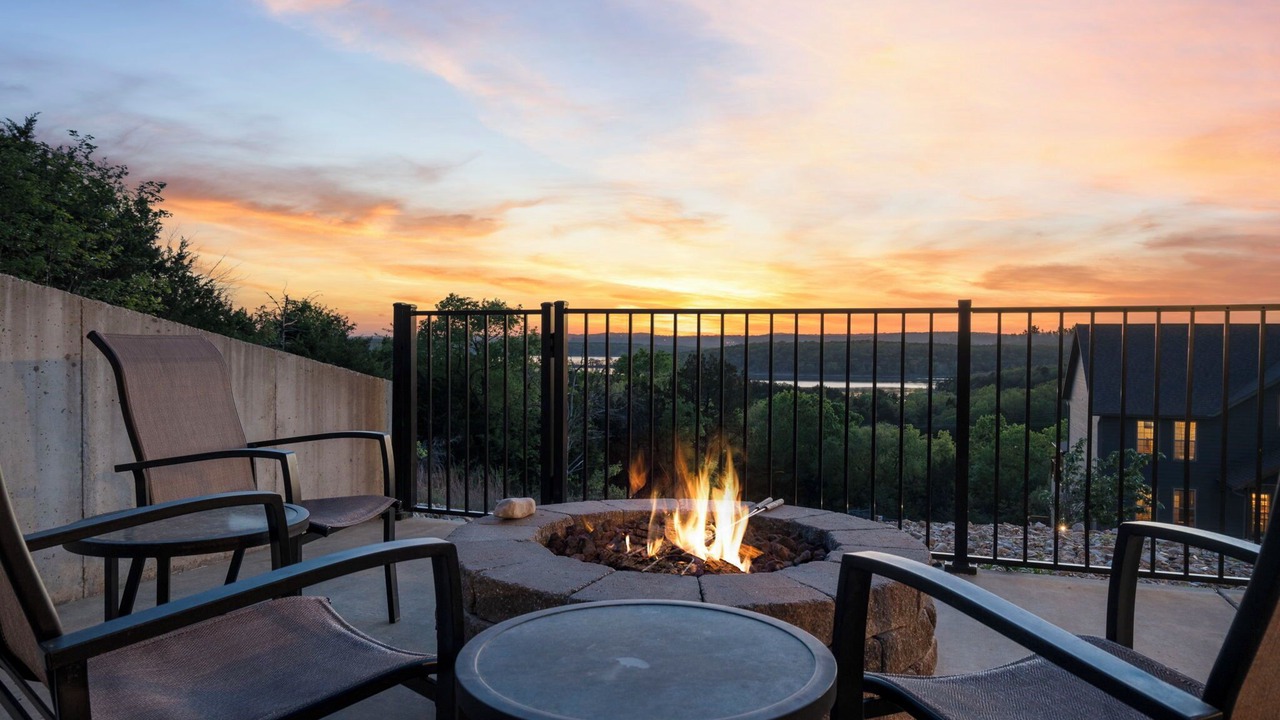 Photo of Patio Balcony in Table Rock