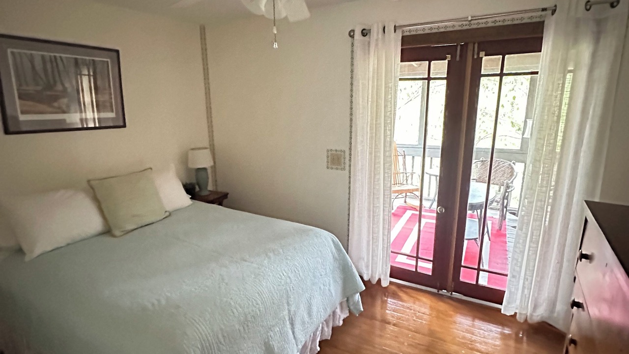Photo of Bedroom in Corydon