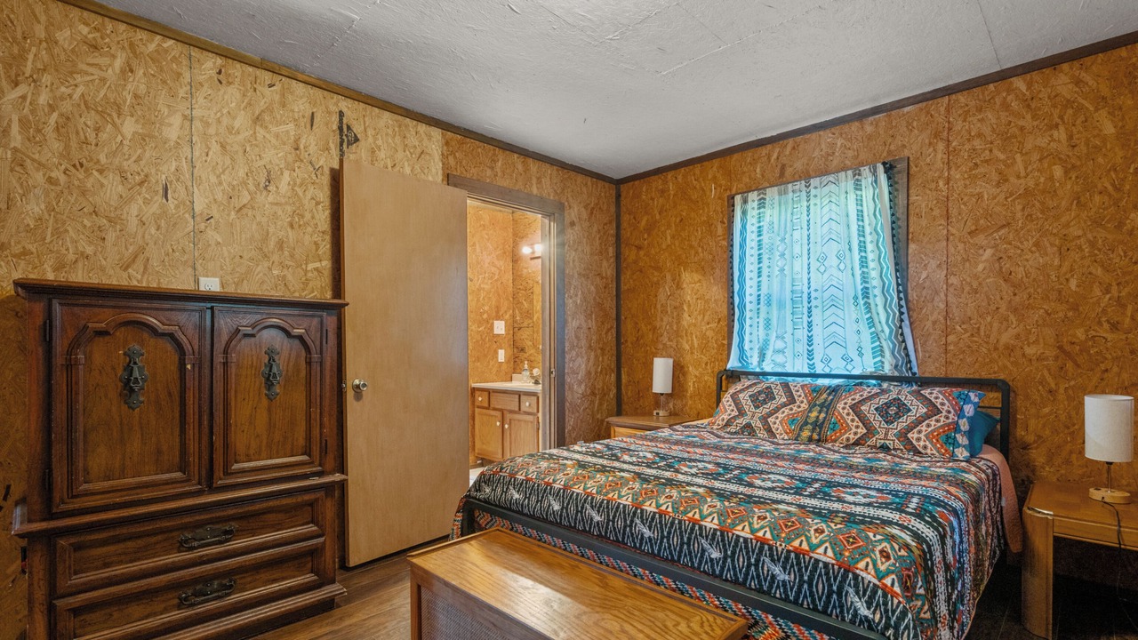 Photo of Bedroom in Pencil Bluff