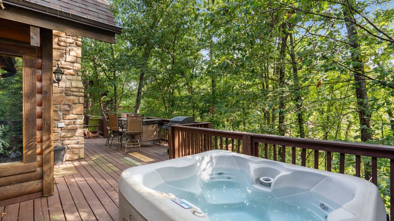 Photo of Patio Balcony in Branson Cedars