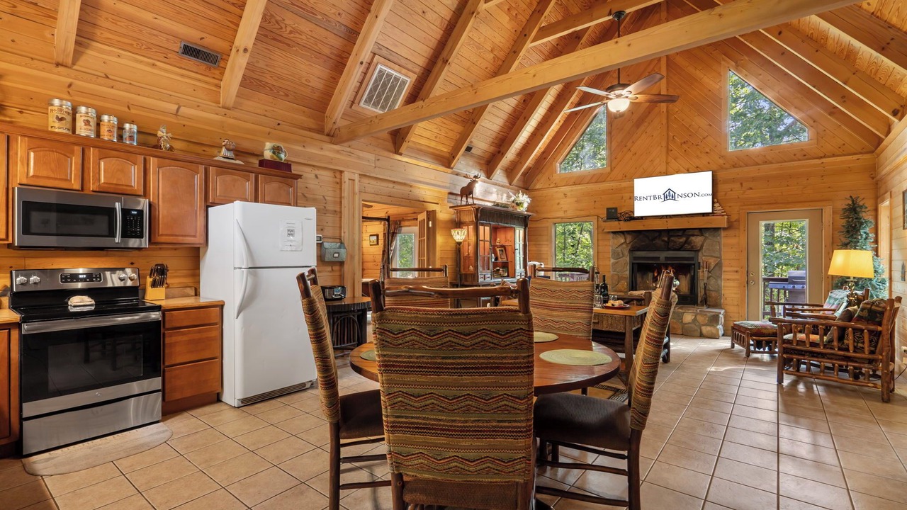Photo of Kitchen in Branson Cedars
