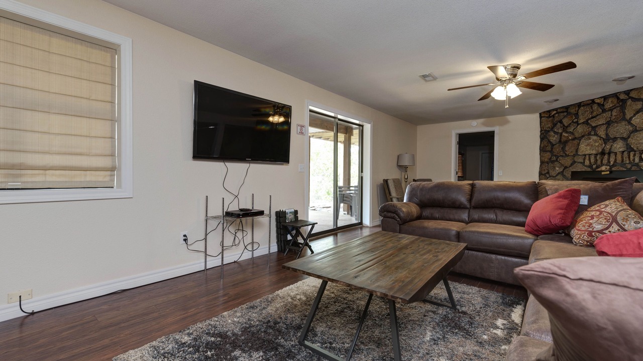 Photo of Livingroom in Branson West