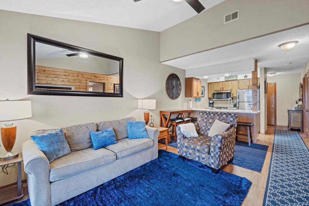 Photo of Livingroom in Notch Estates