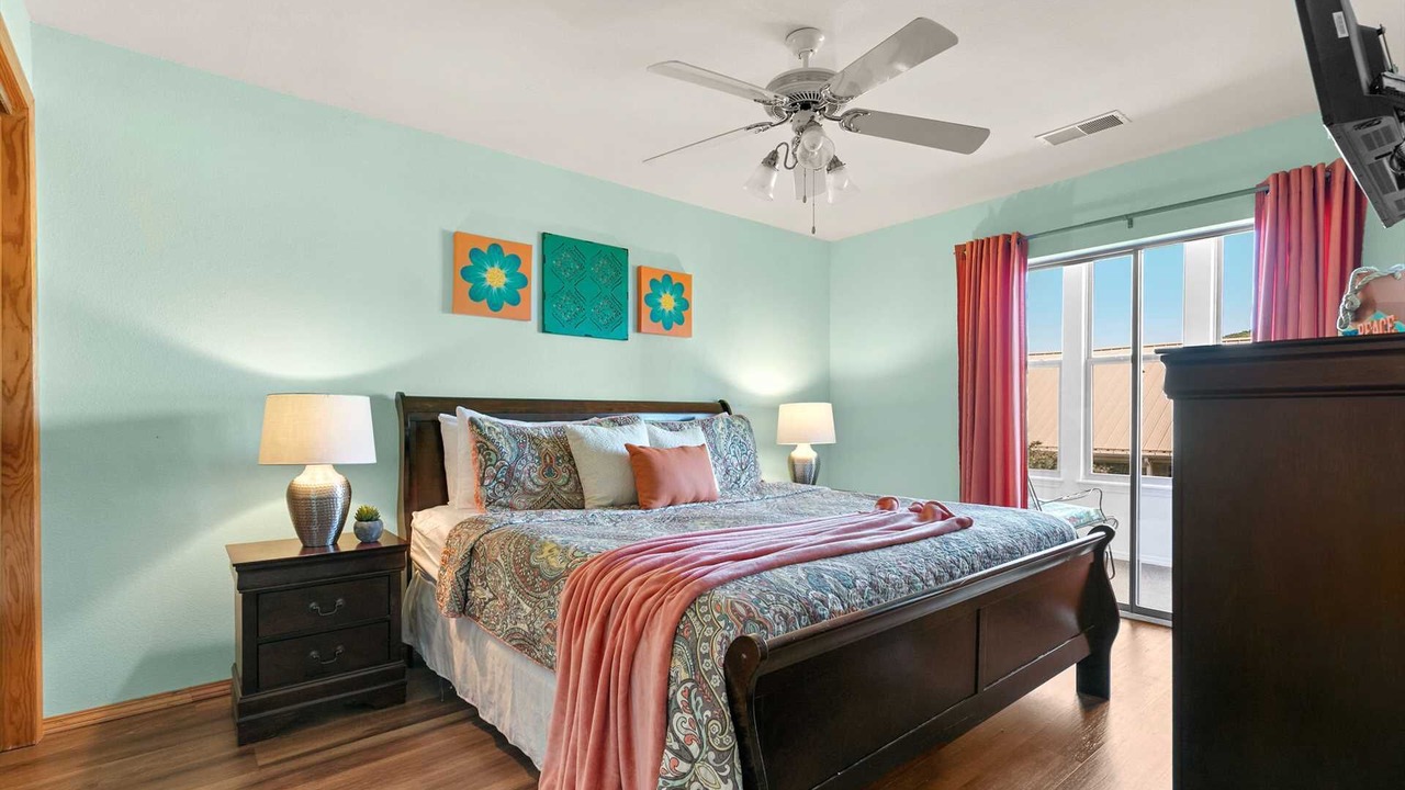 Photo of Bedroom in Hollister
