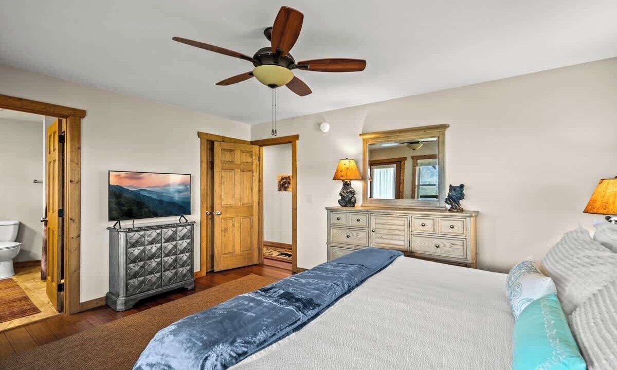 Photo of Bedroom in Chalet Village North