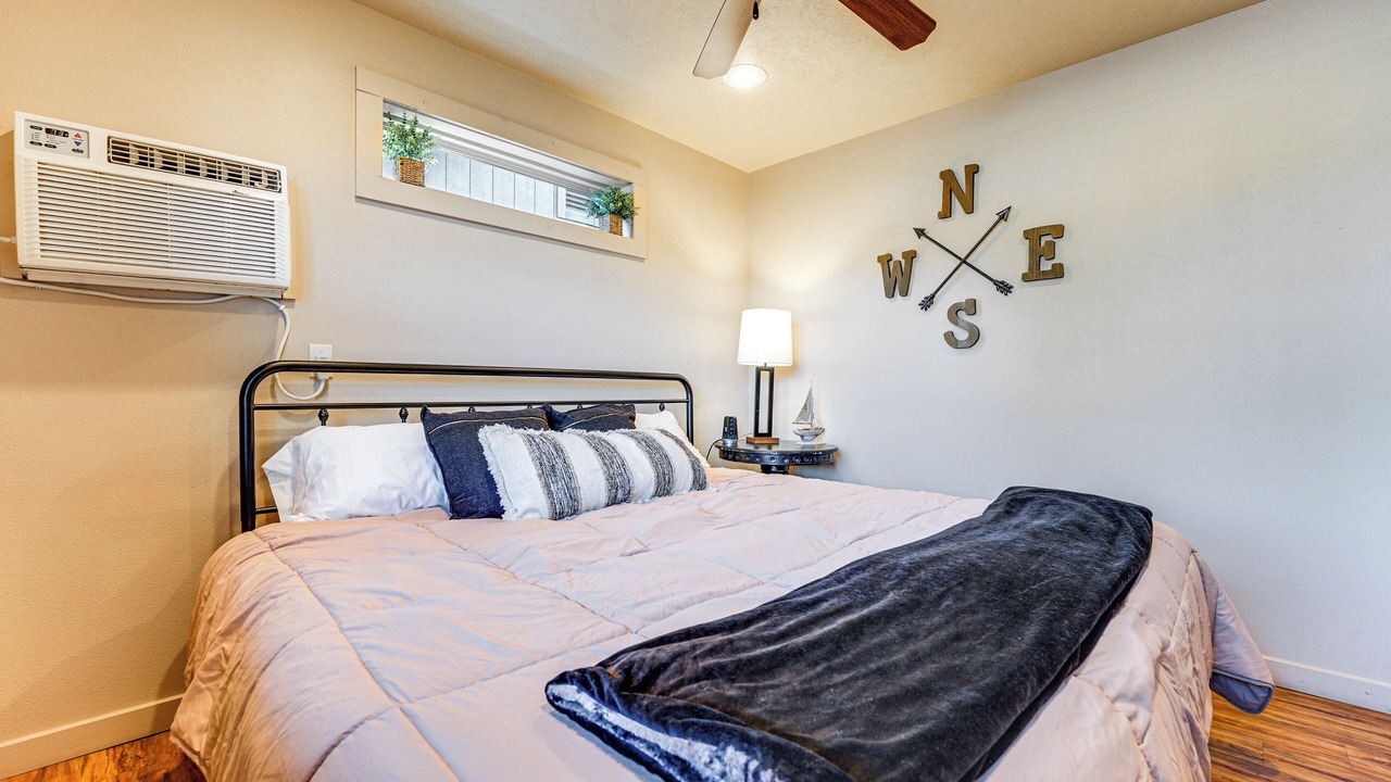 Photo of Bedroom in Lampe