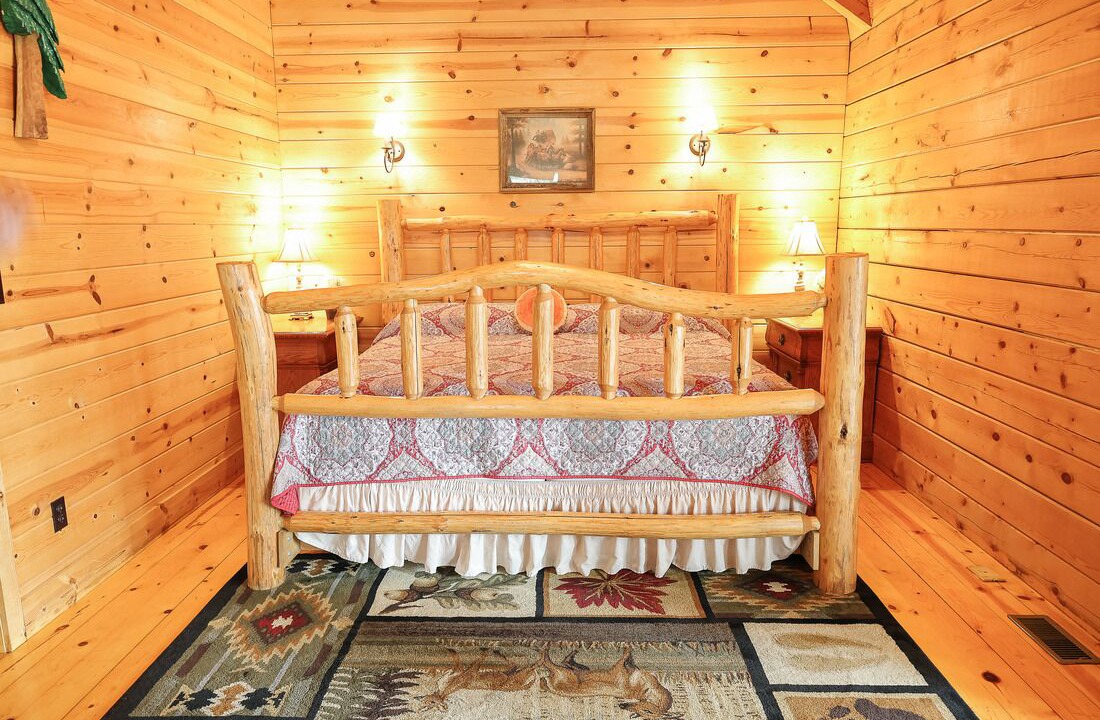 Photo of Bedroom in Blue Eye