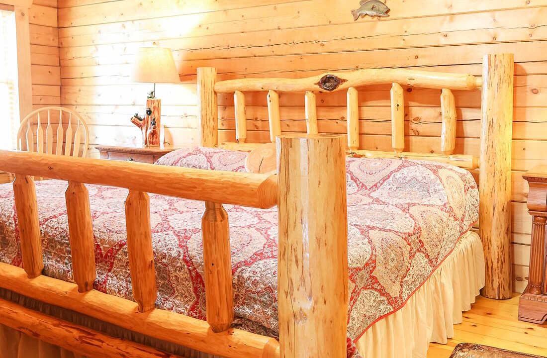 Photo of Bedroom in Blue Eye