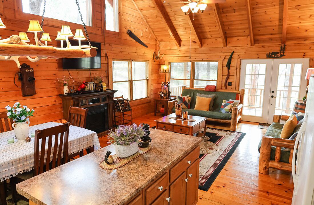 Photo of Livingroom in Blue Eye