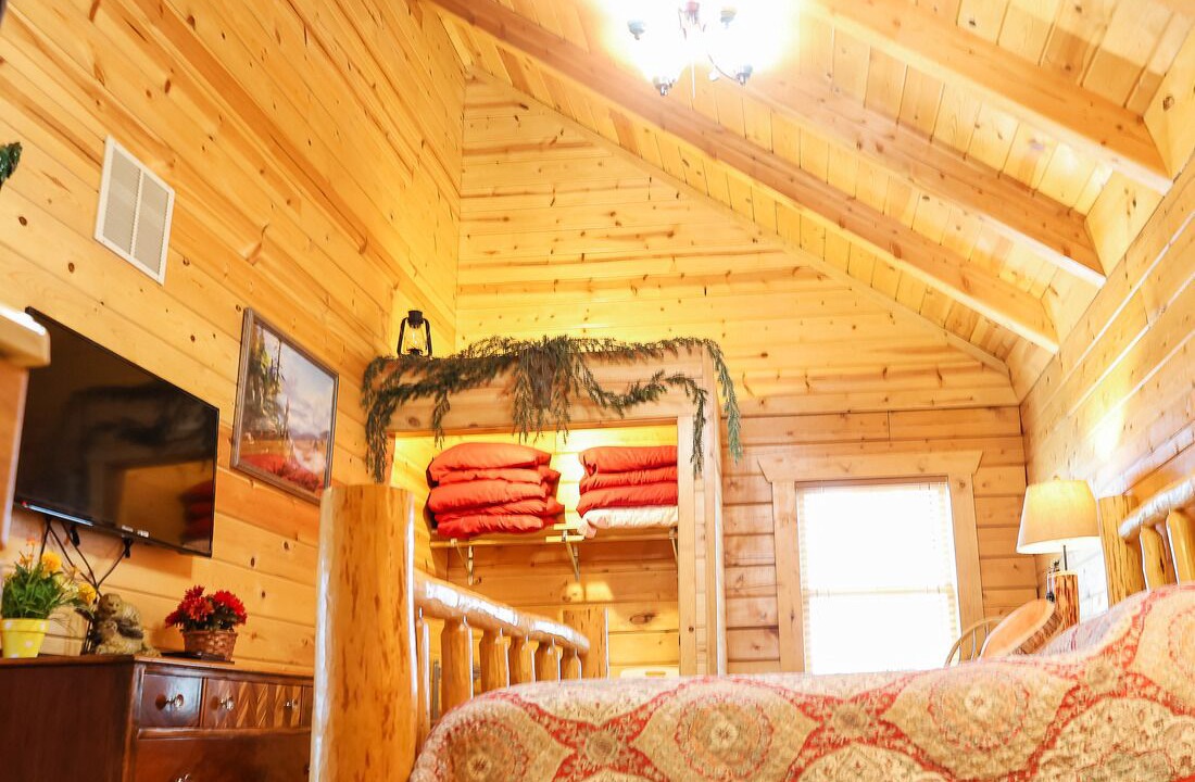 Photo of Bedroom in Blue Eye