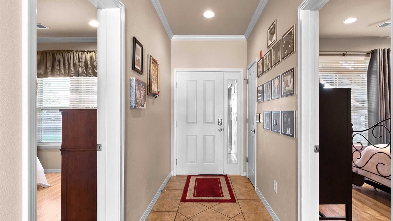 Photo of Bedroom in Hollister
