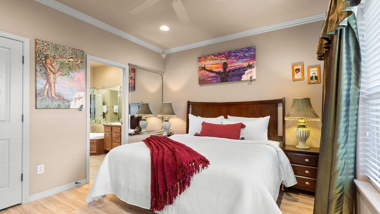 Photo of Bedroom in Hollister