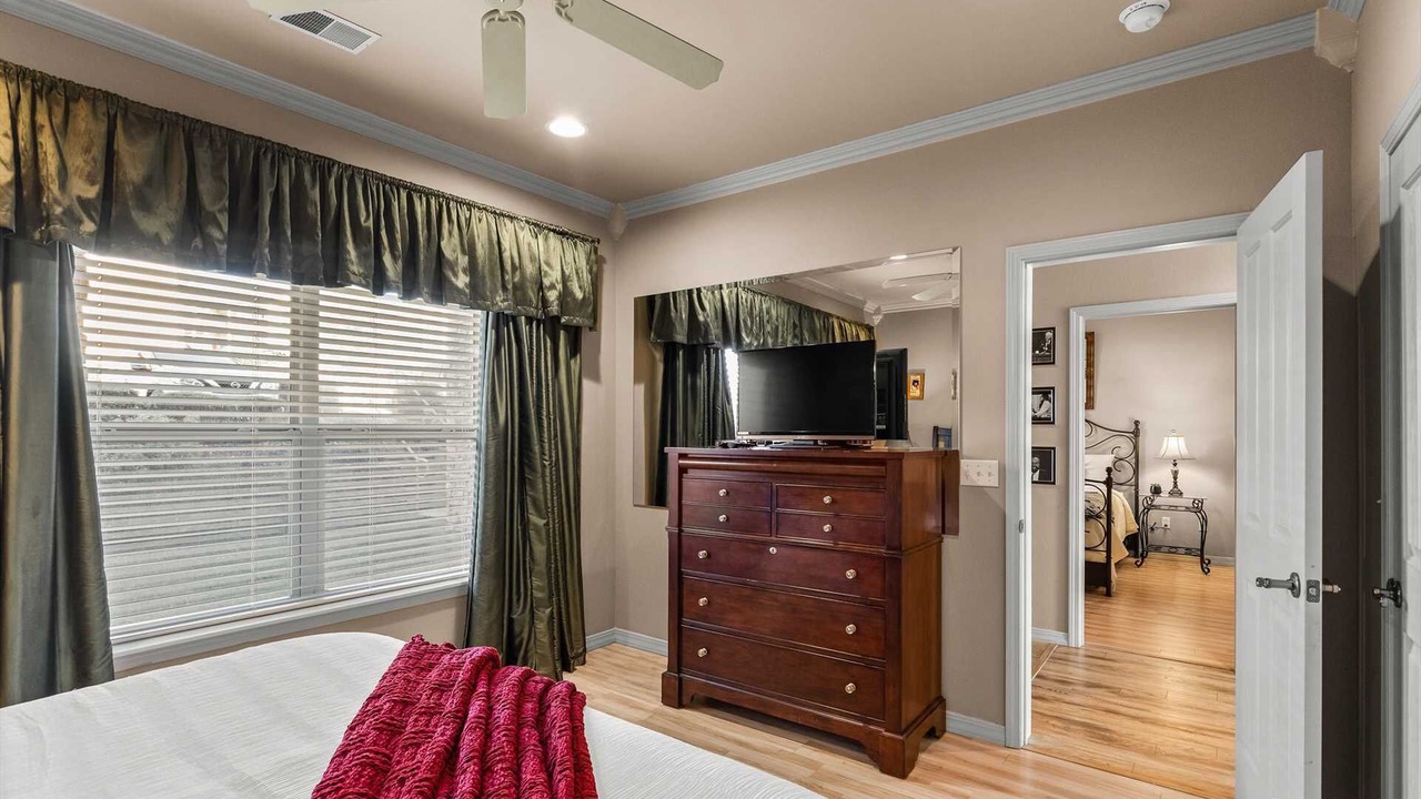 Photo of Bedroom in Hollister