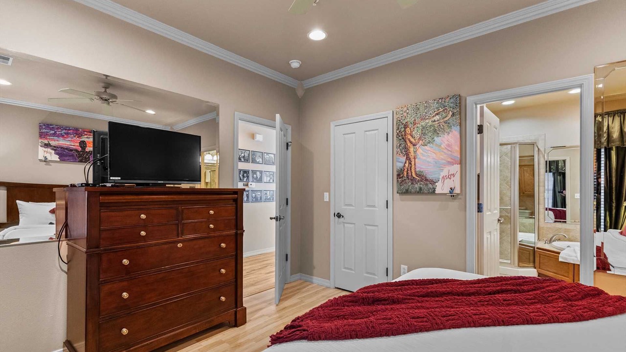 Photo of Bedroom in Hollister