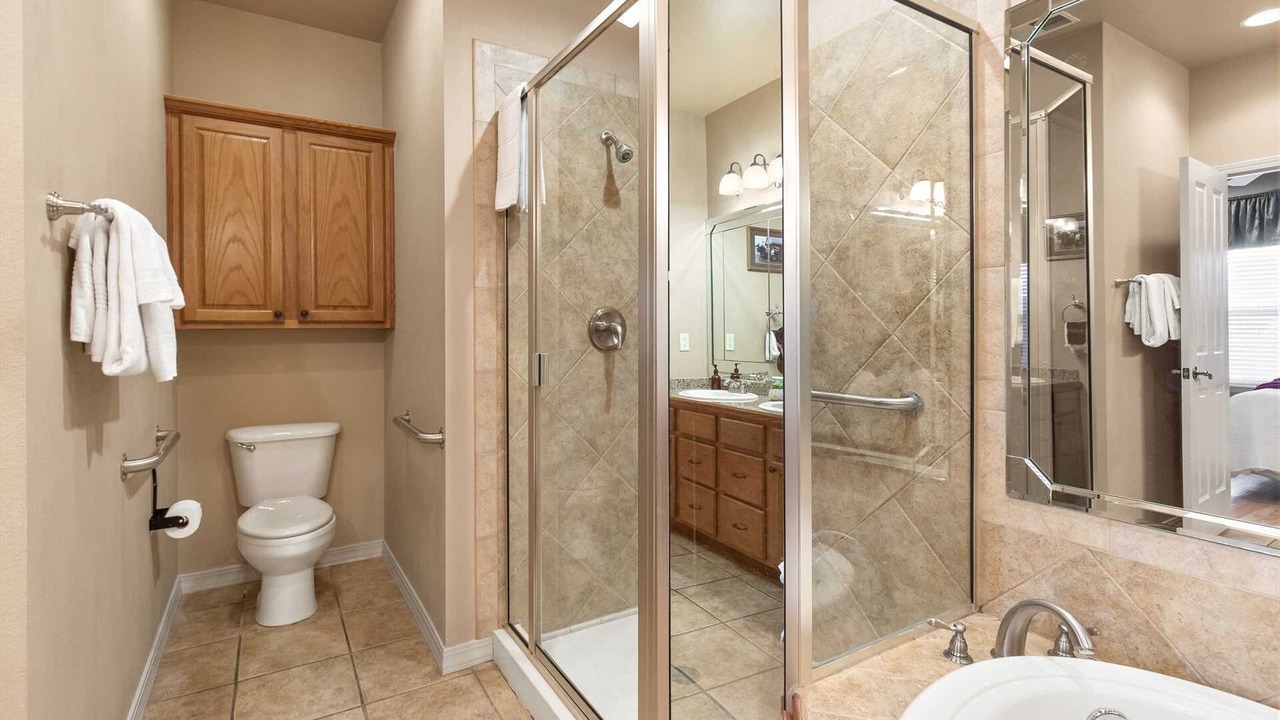 Photo of Bathroom in Hollister