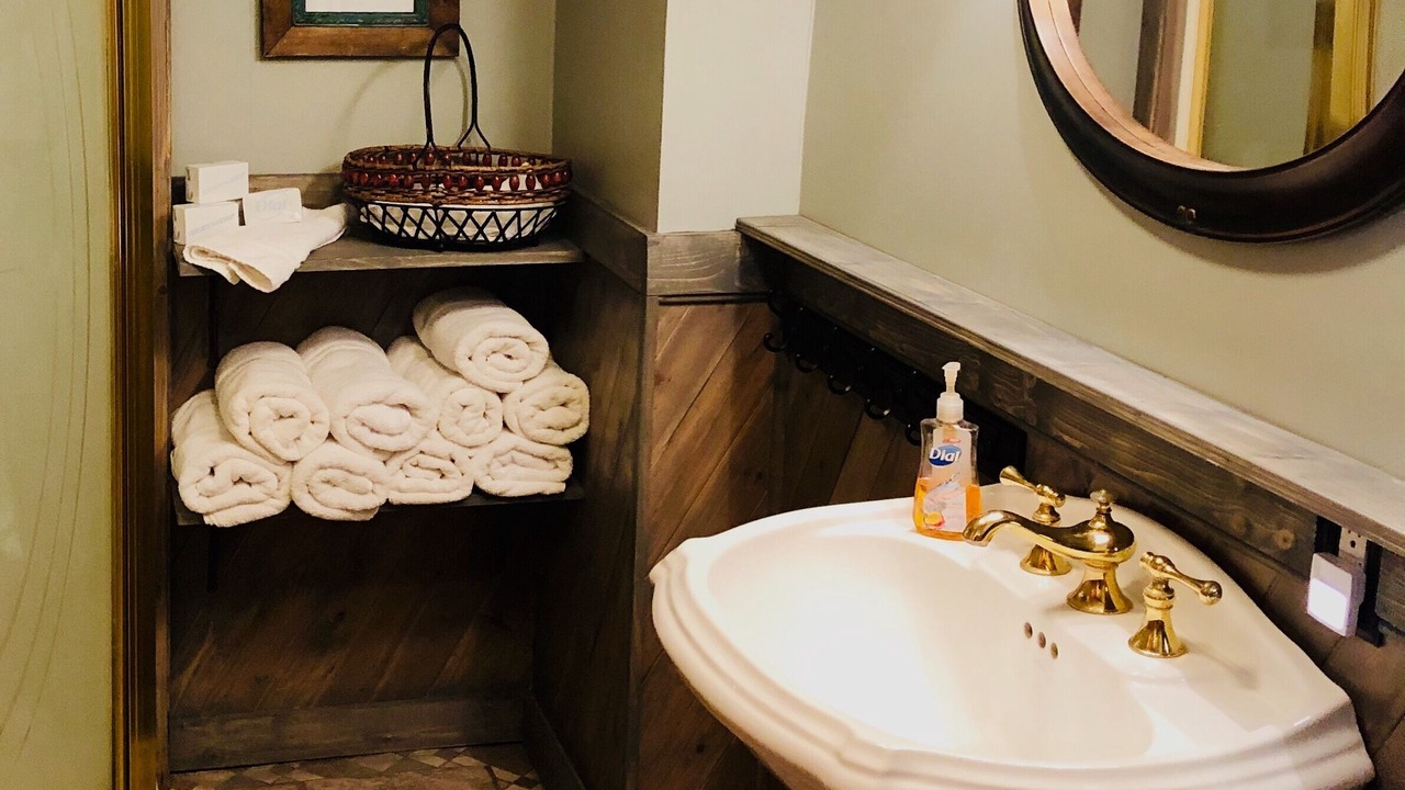 Photo of Bathroom in Hollister