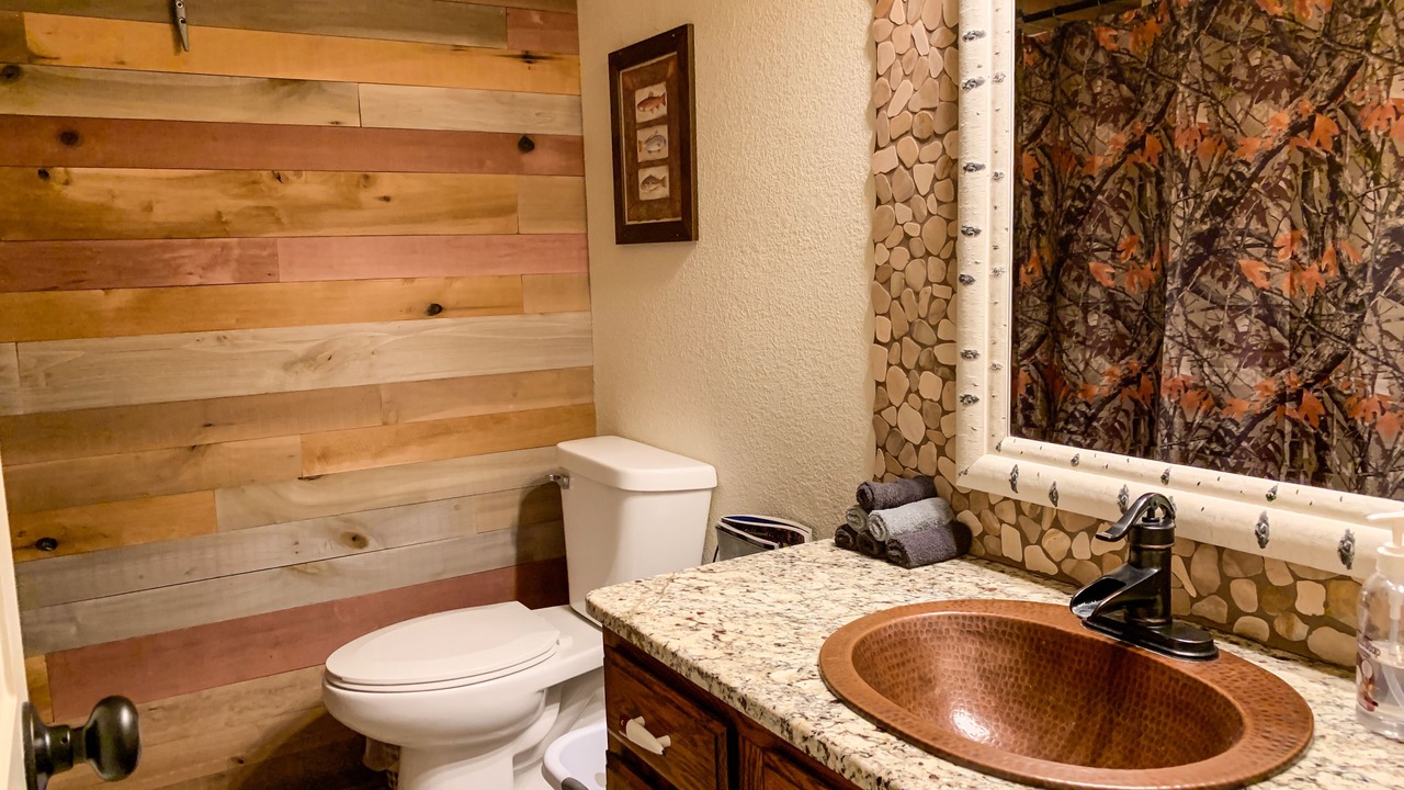Photo of Bathroom in Table Rock
