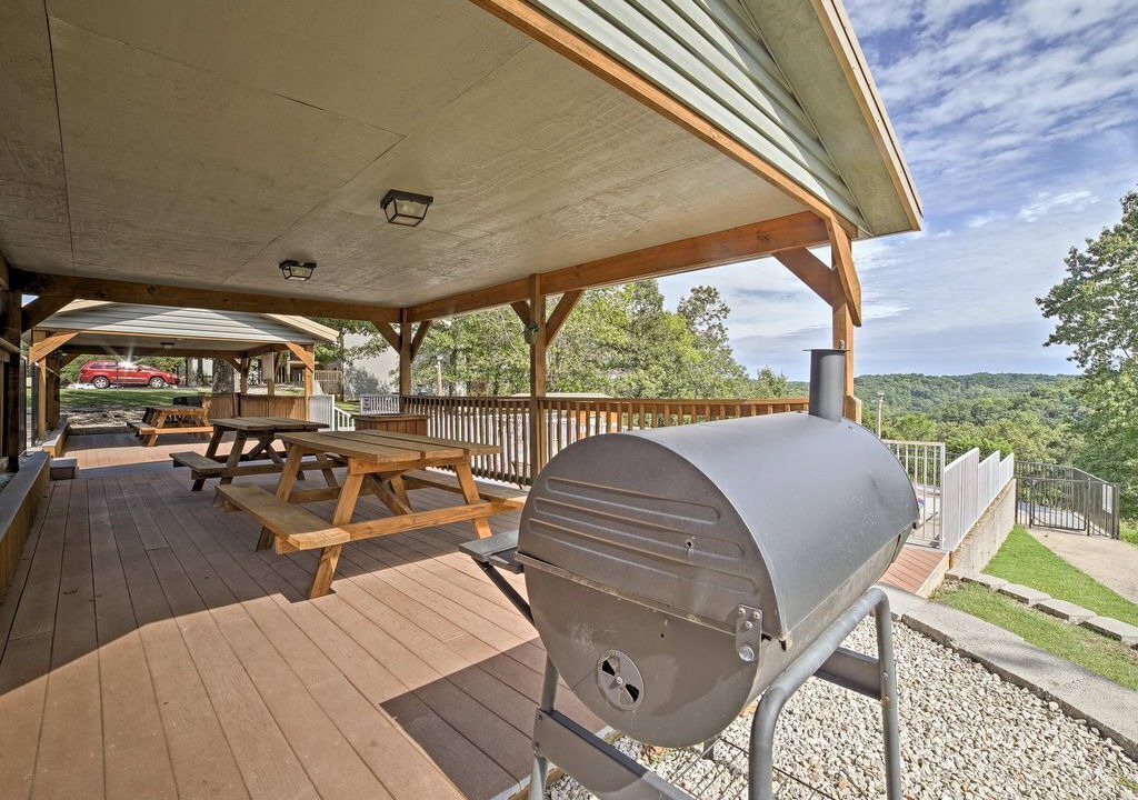 Photo of Others in Notch Estates