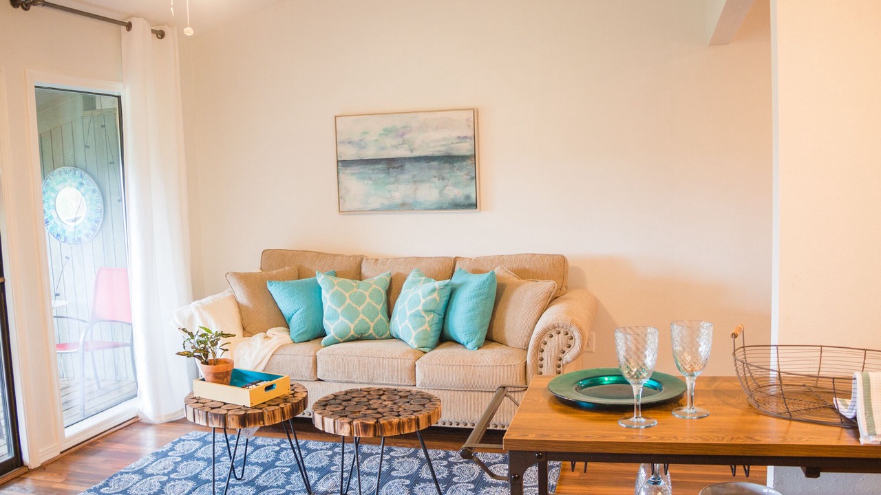 Photo of Livingroom in Notch Estates