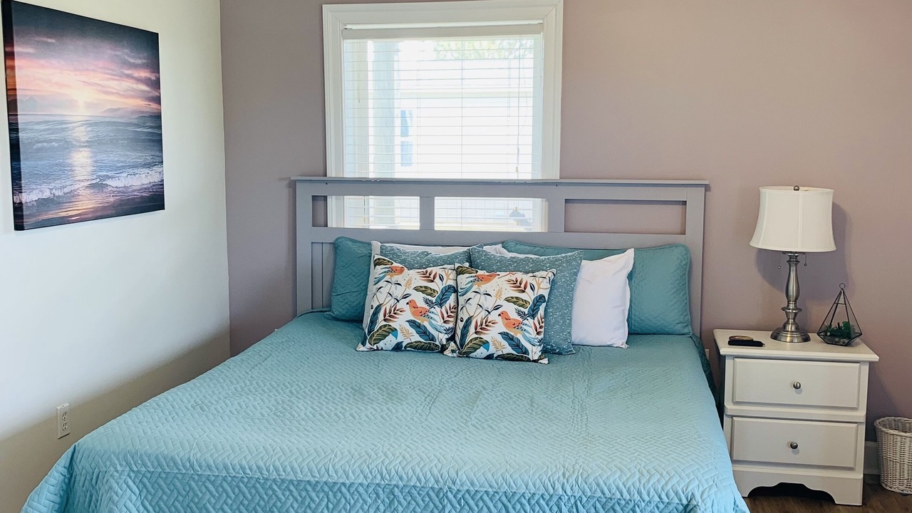 Photo of Bedroom in Waves
