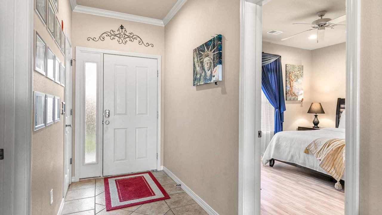 Photo of Bedroom in Hollister