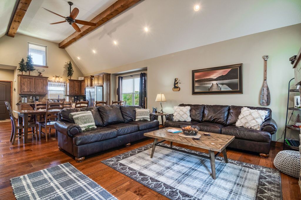 Photo of Bedroom in Hollister