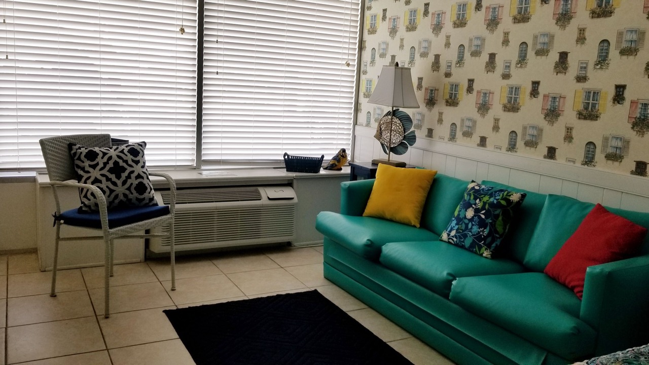 Photo of Livingroom in Atlantic Beach