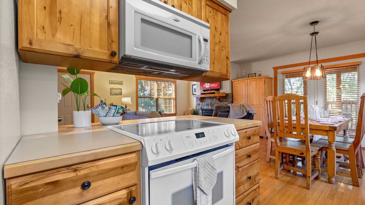 Photo of Kitchen in Reeds Spring