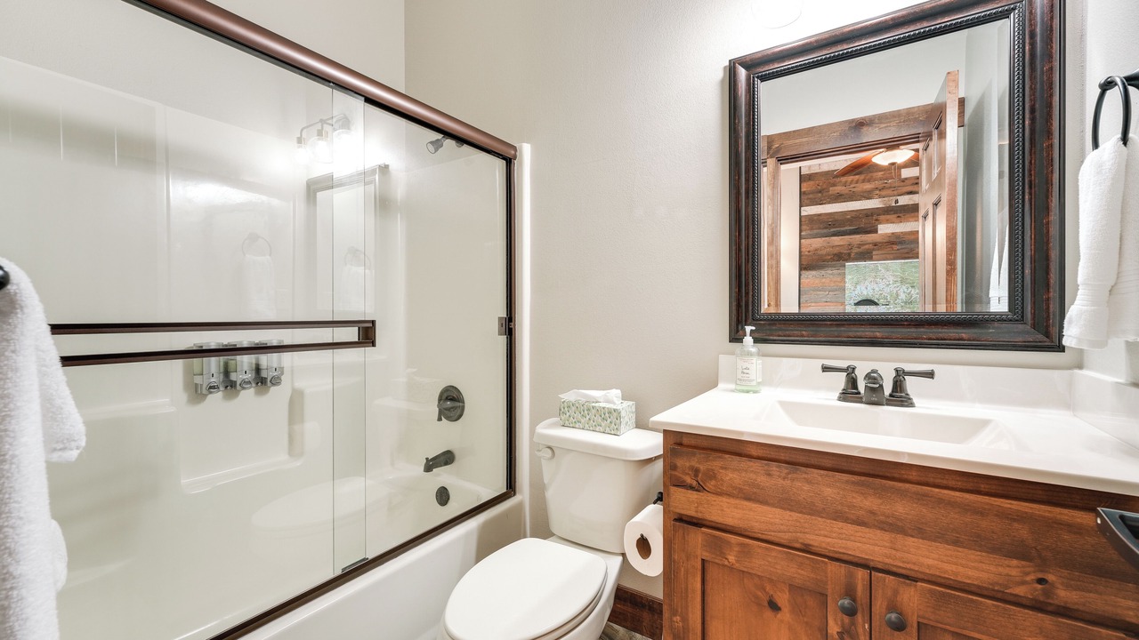 Photo of Bathroom in Lampe