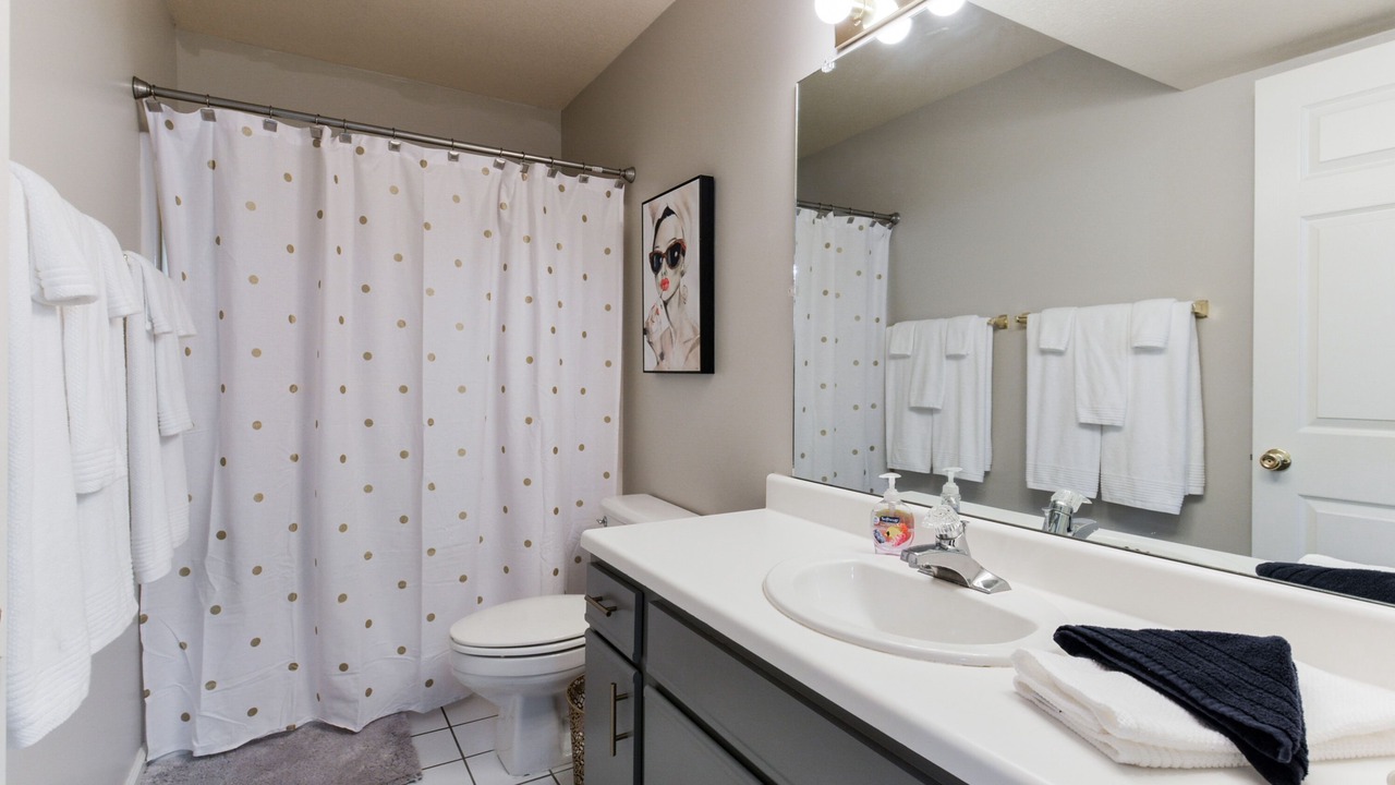 Photo of Bathroom in Table Rock