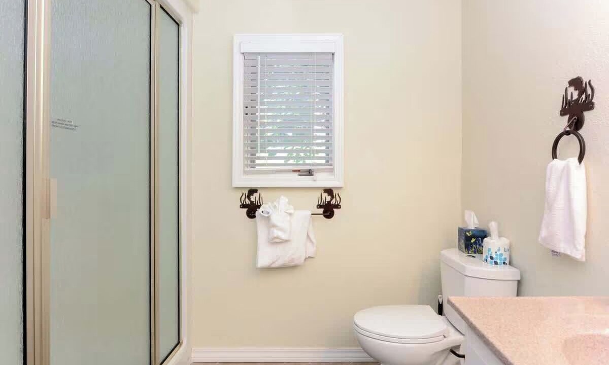 Photo of Bathroom in Ridgedale