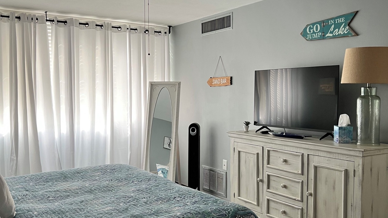 Photo of Bedroom in Mid America