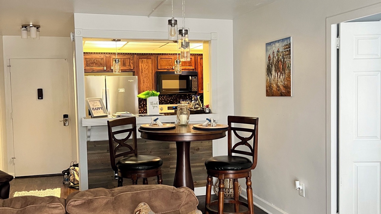 Photo of Livingroom in Mid America