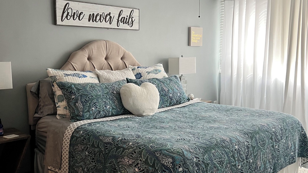 Photo of Bedroom in Mid America