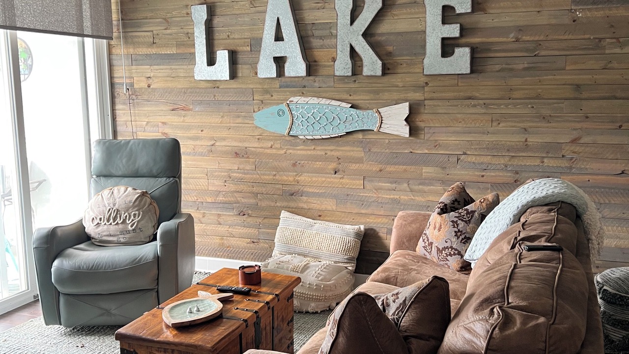 Photo of Livingroom in Mid America