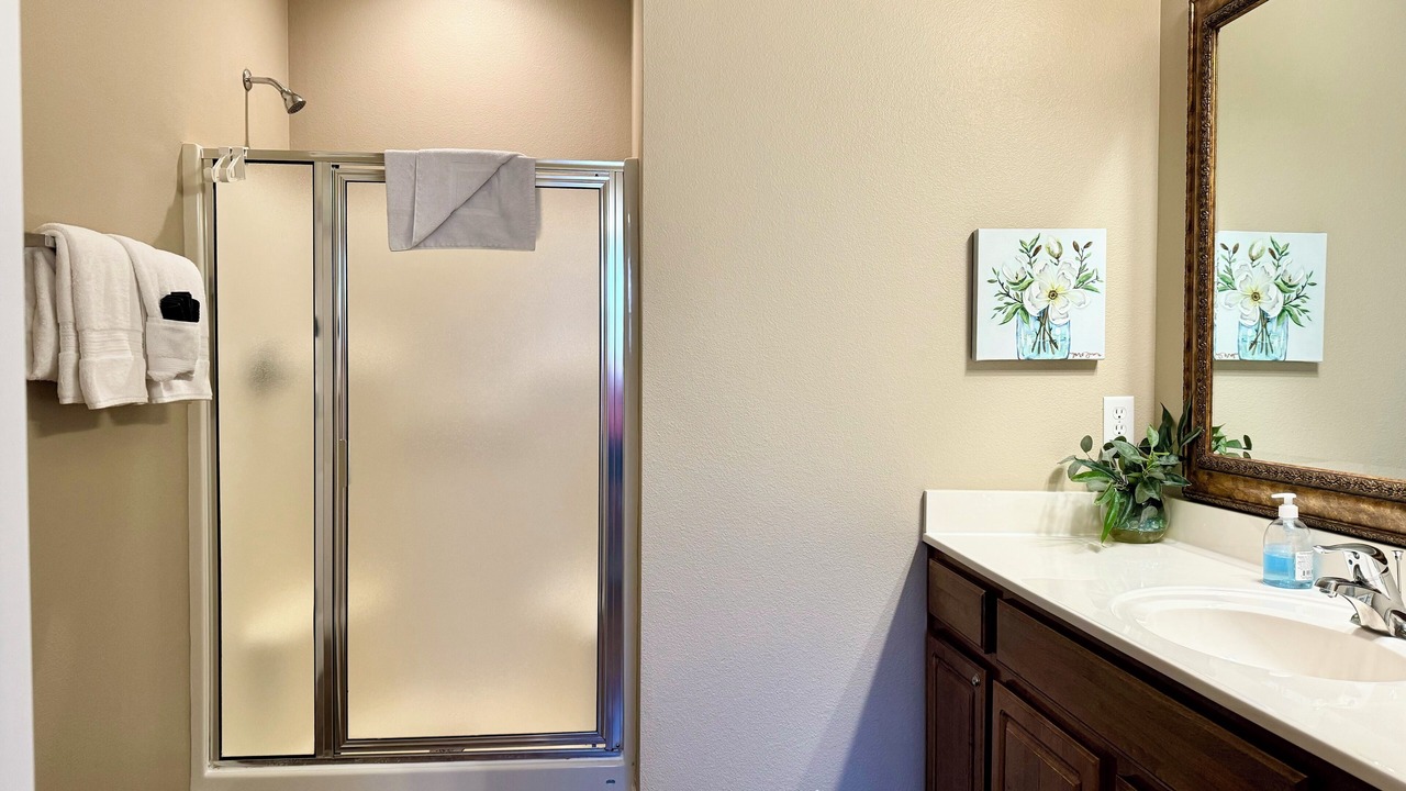 Photo of Bathroom in Hollister