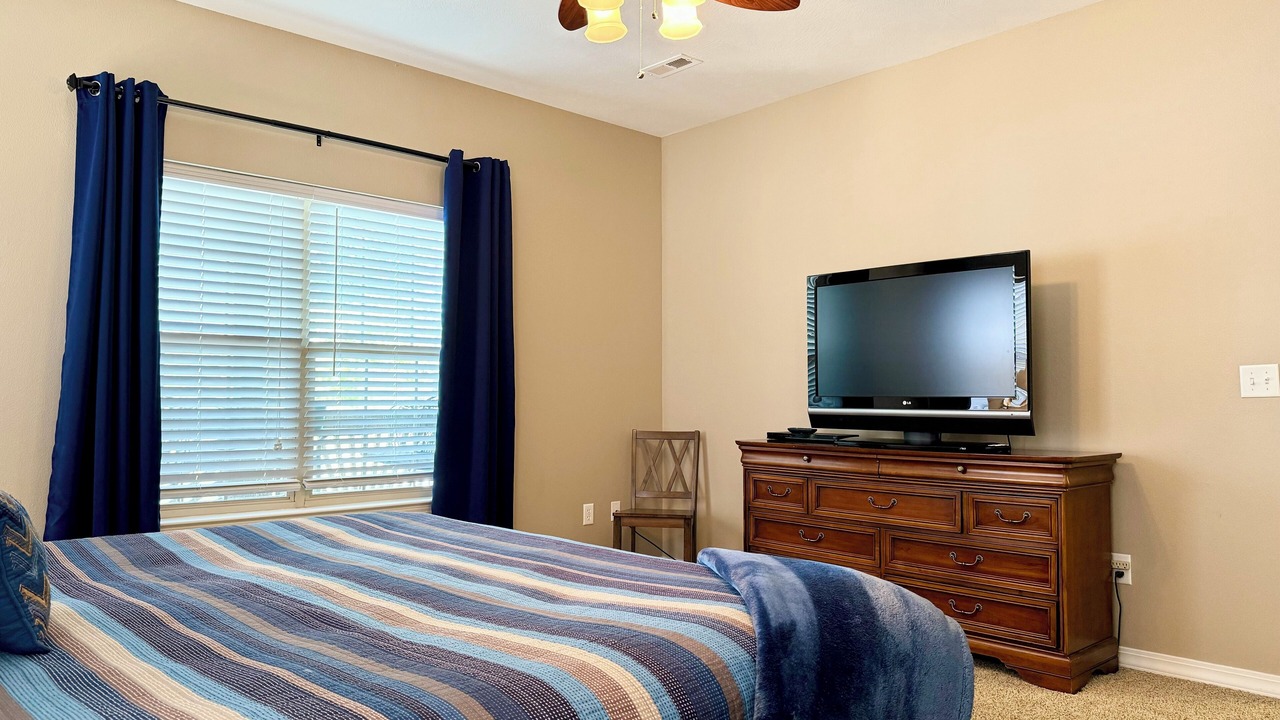Photo of Bedroom in Hollister