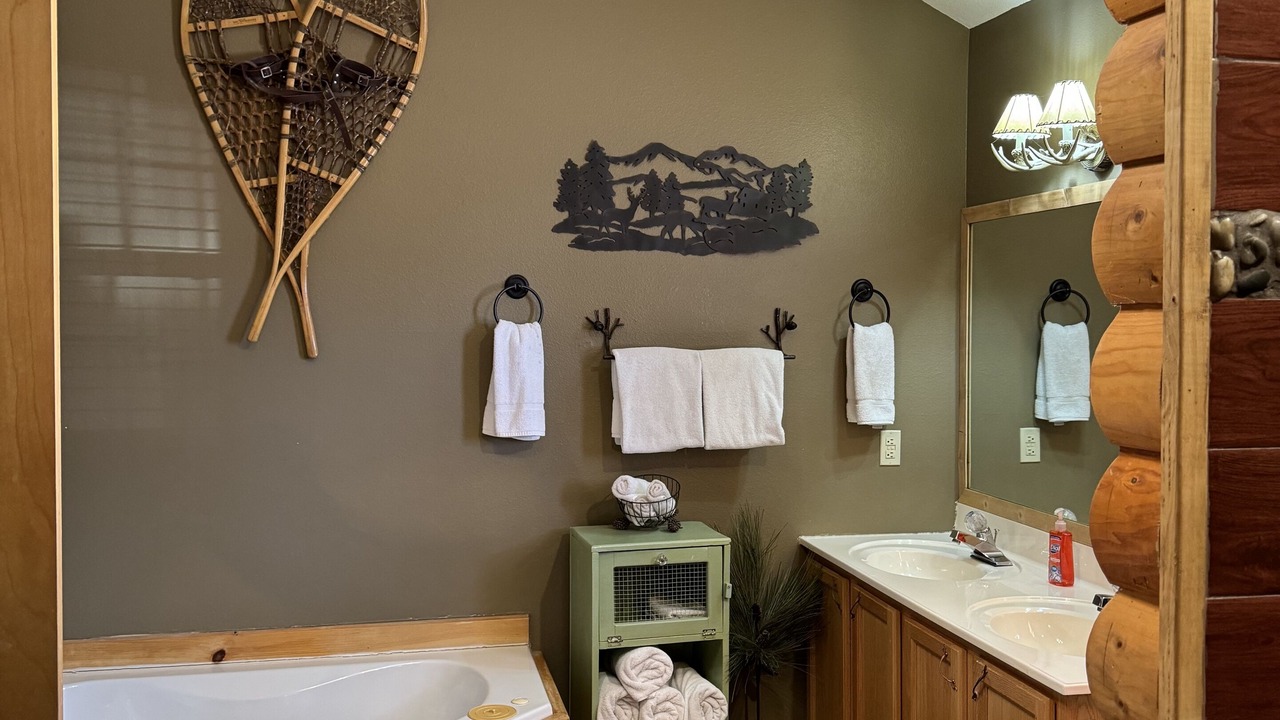Photo of Bathroom in Notch Estates