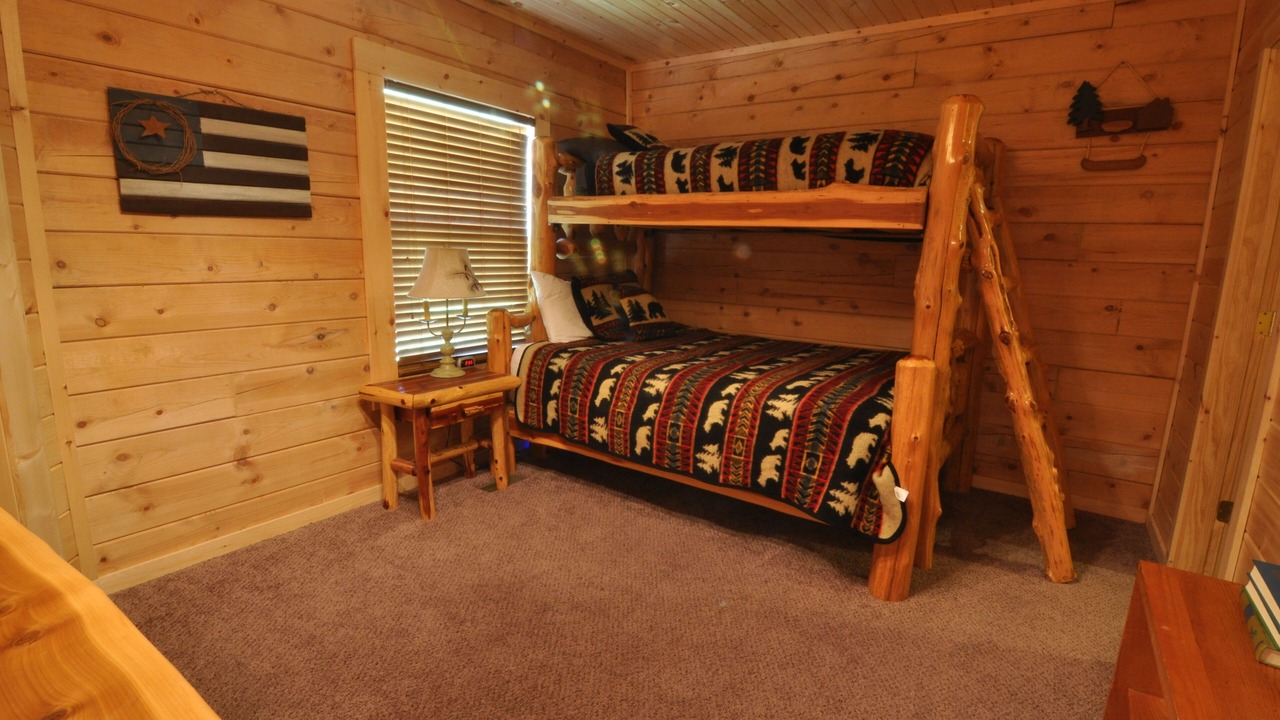 Photo of Bathroom in Branson Cedars