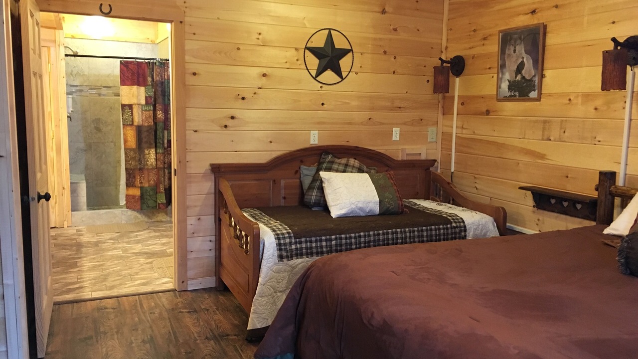 Photo of Bathroom in Branson Cedars