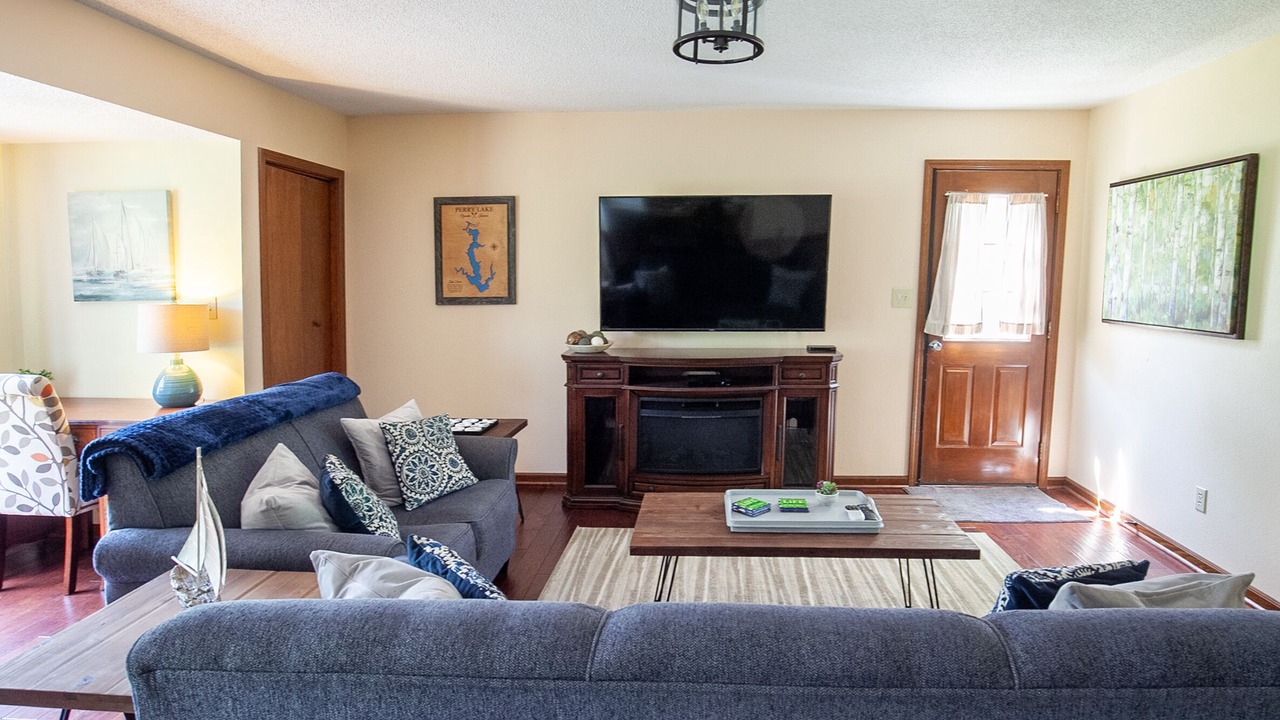 Photo of Livingroom in West Shore