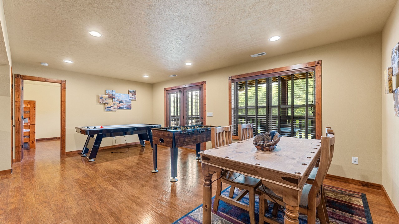 Photo of Bedroom in Reeds Spring