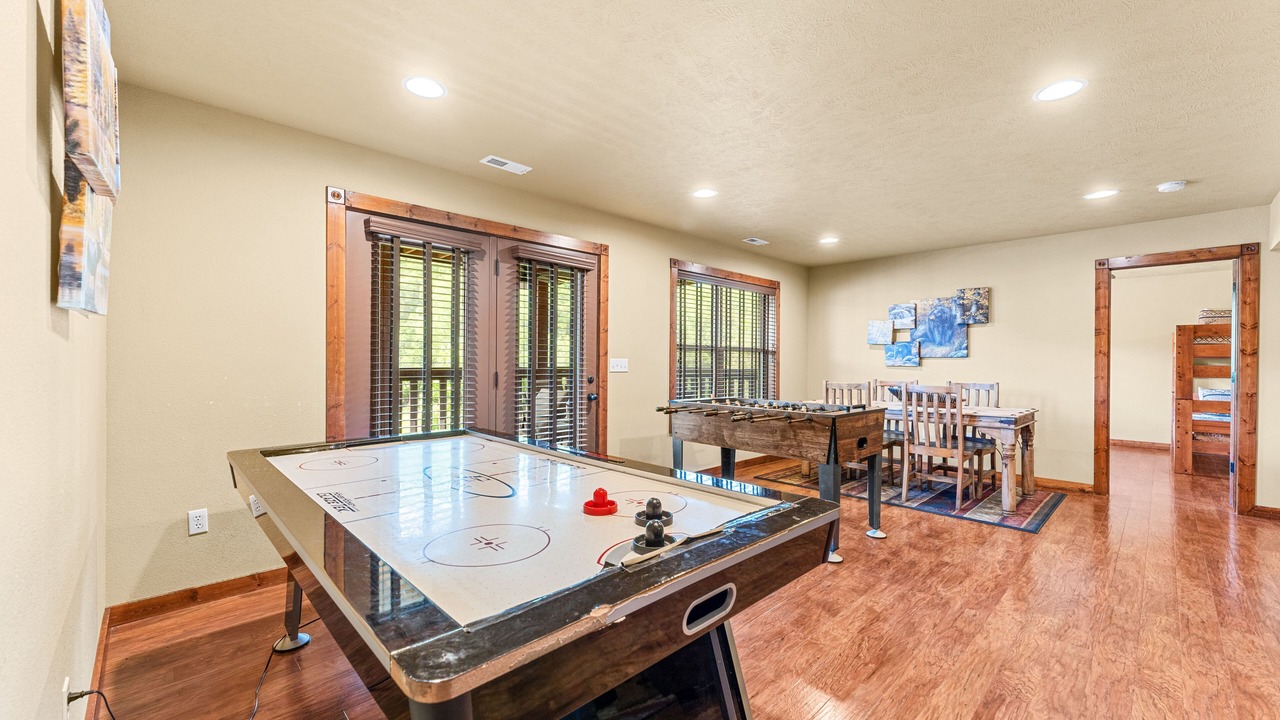 Photo of Bedroom in Reeds Spring