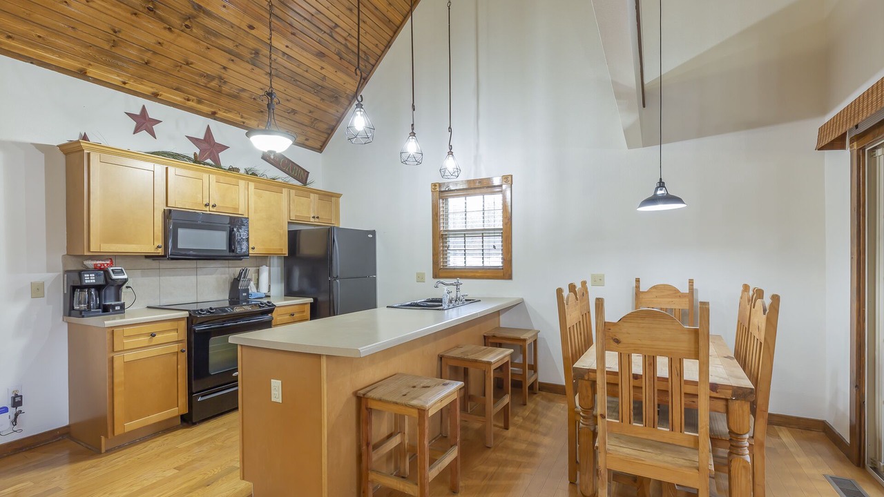 Photo of Kitchen in Reeds Spring