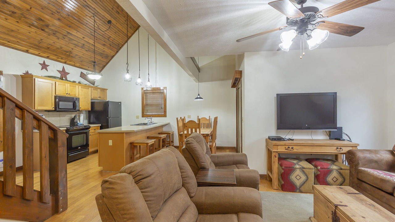 Photo of Livingroom in Reeds Spring