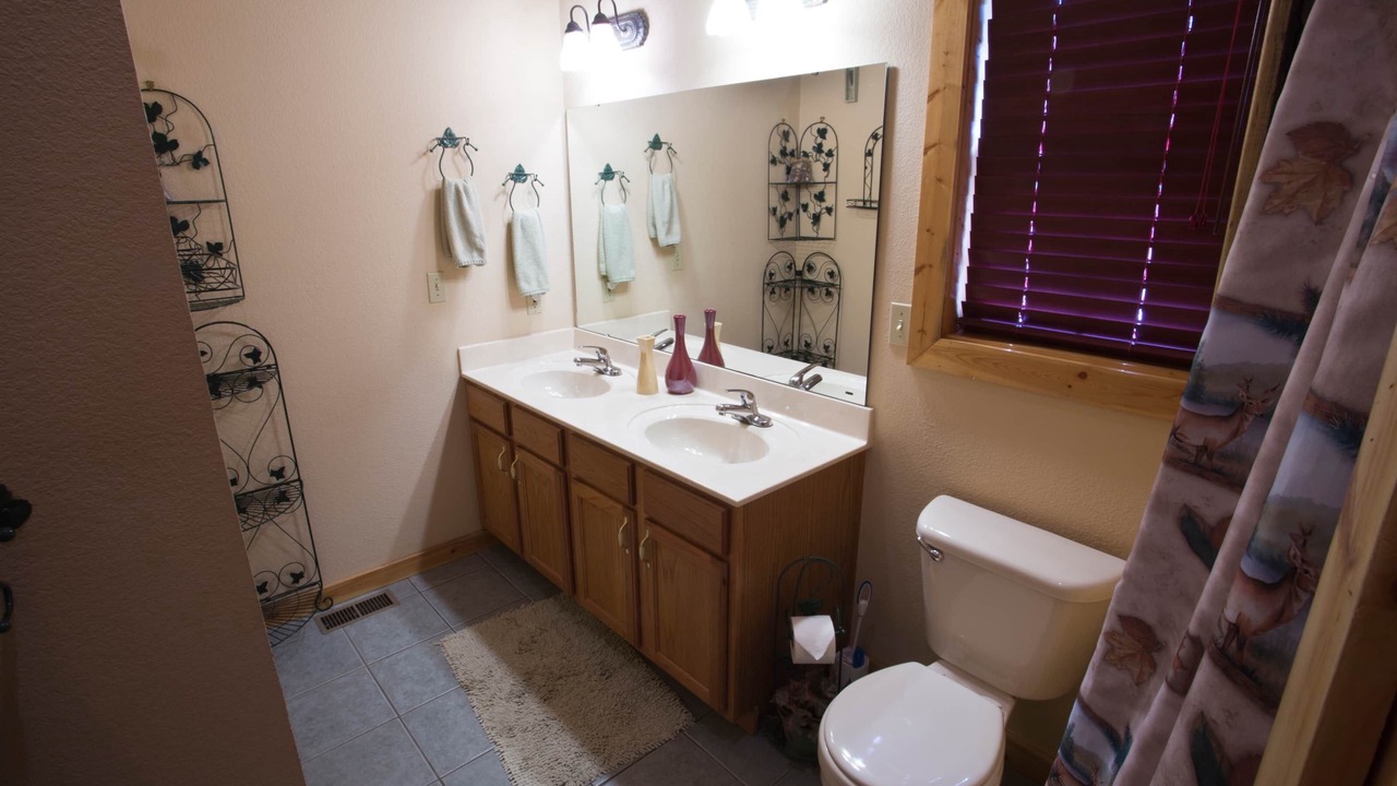 Photo of Others in Notch Estates