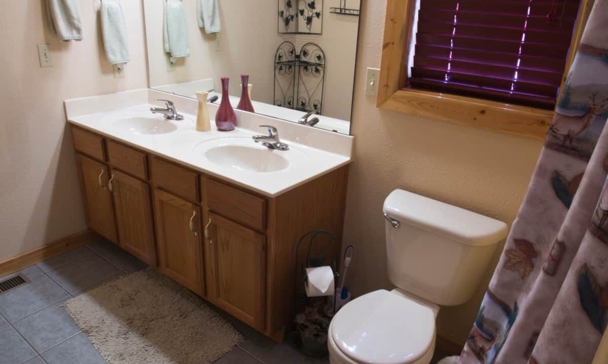 Photo of Bathroom in Notch Estates