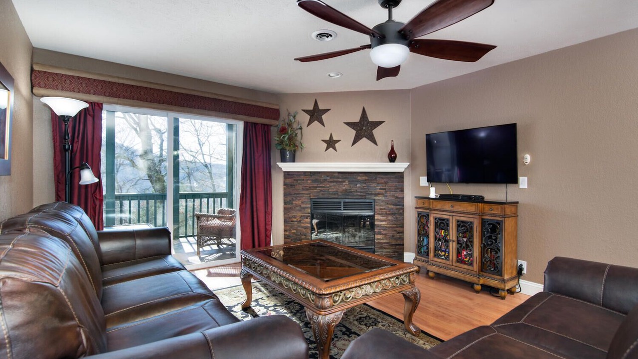 Photo of Livingroom in Table Rock