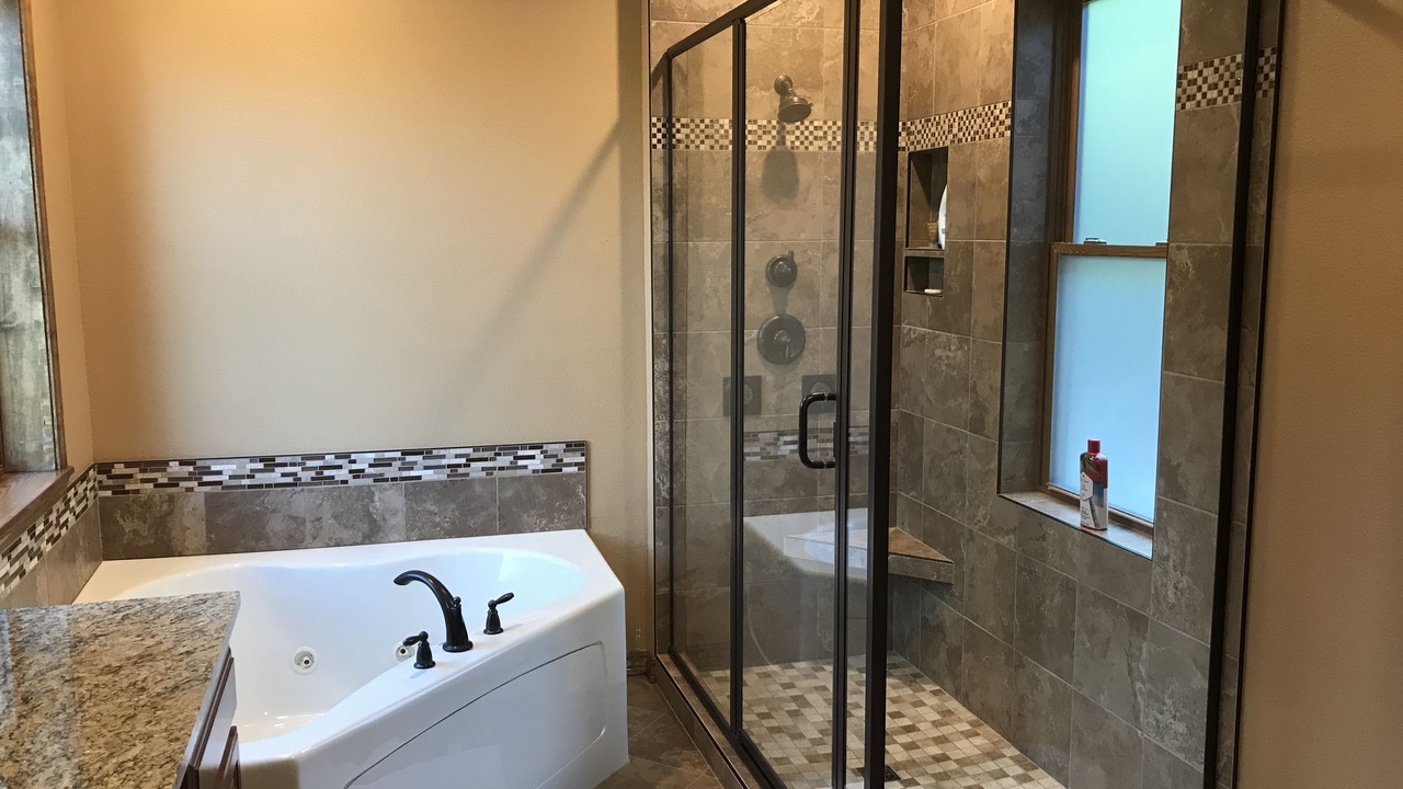 Photo of Bathroom in Ridgedale