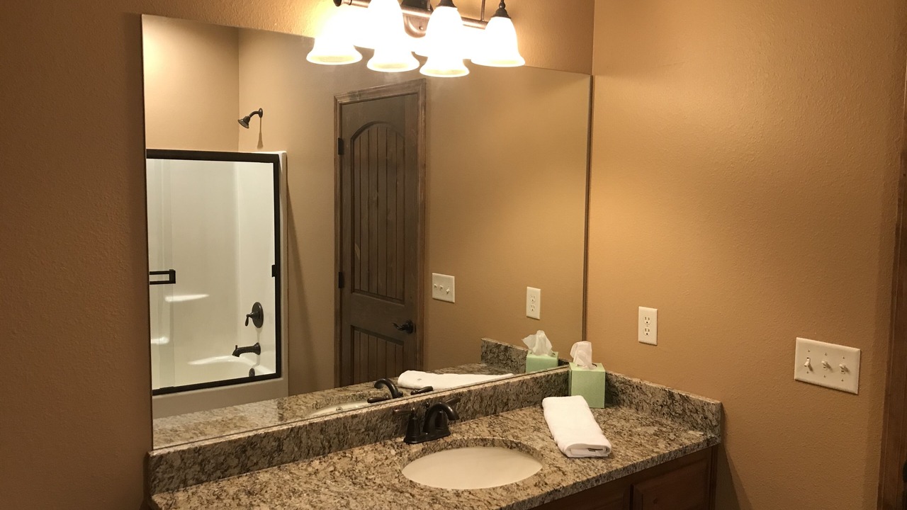 Photo of Bathroom in Ridgedale